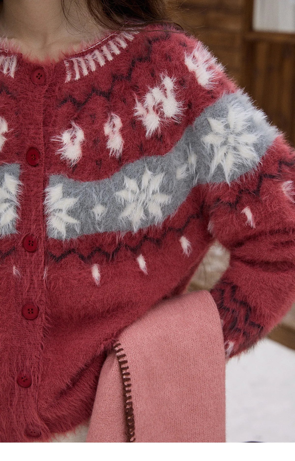 MISHOW Christmas Retro Red Imitation Mink Fur Soft Cardigan 2025 Winter Snowflake Jacquard Sweater Round Neck Tops MXE91Z2801