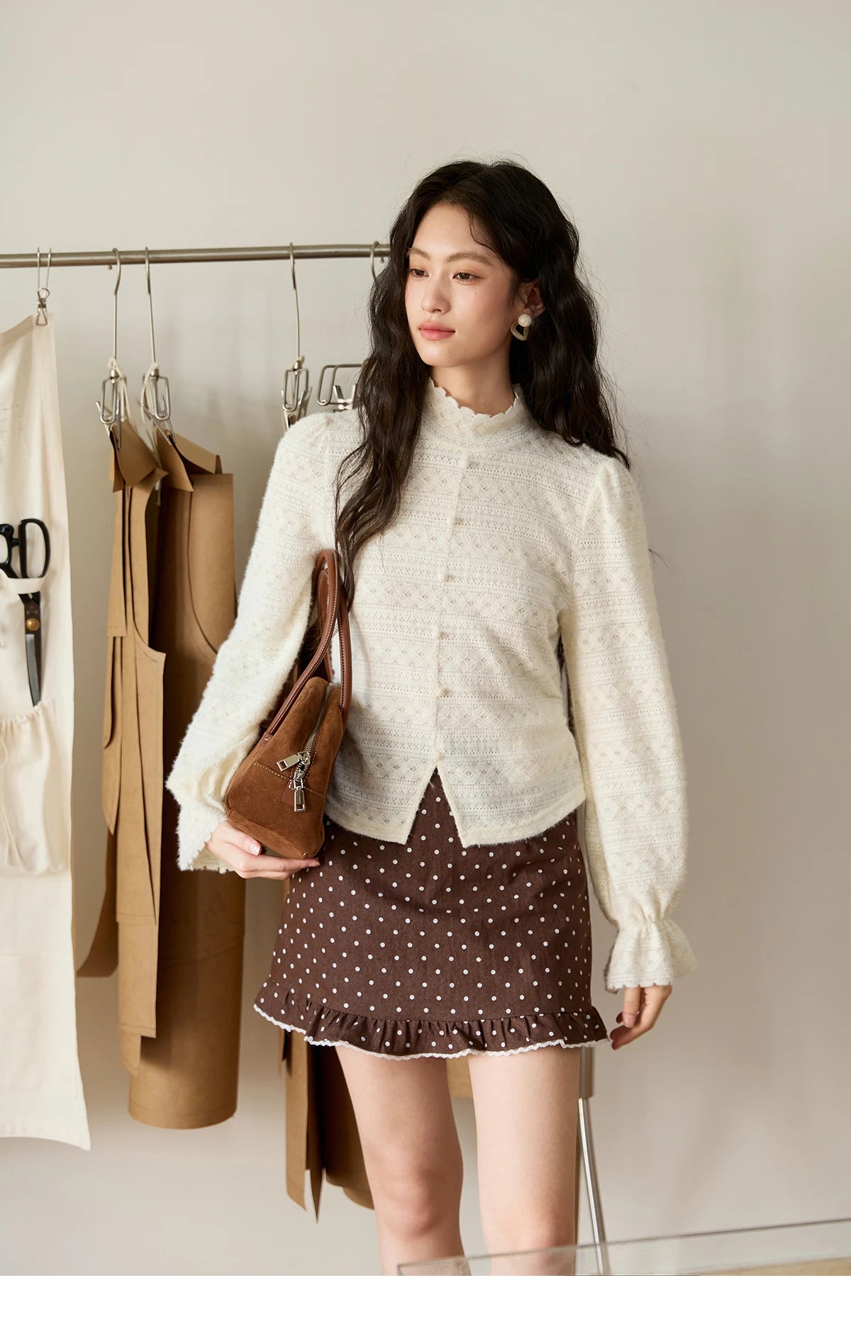 MISHOW Women's Casual Shirt 2025 Autumn Design Sense Elegant Lace Shirt New Half-high Collar Waist Slit Slim Tops MXE48X2501