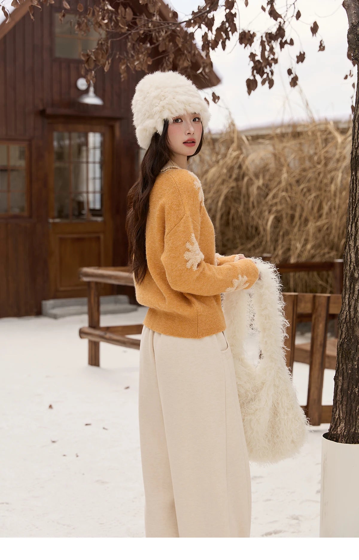 MISHOW Yellow Retro Jacquard Cardigan Women 2025 Autumn Winter Lazy Style Turn-down Collar Loose Sweater Office Lady MXE88Z2691