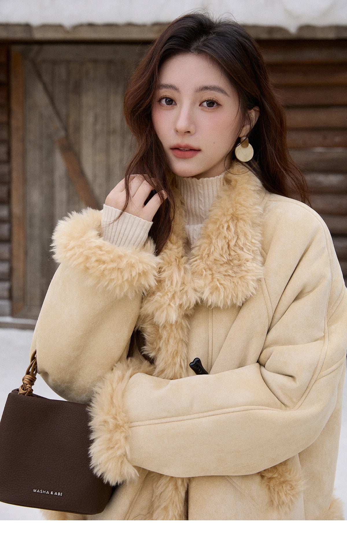 MISHOW Woman Yellow Jacket 2025 Warm Stand-up Collar Suede Coat Winter Shearling and Fur Trim Loose Thickened Coat MXE92W1017