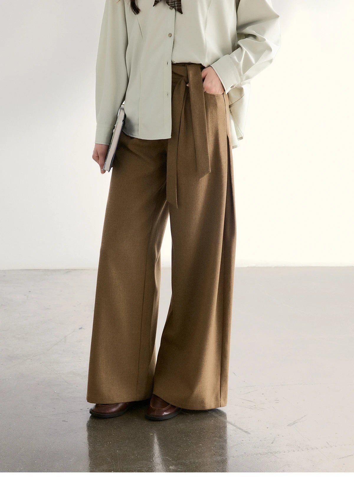 MISHOW Women's Strap Design Brown Wide Leg Pants Spring High Waist Back Elastic Waist Pants Casual Loose Trousers MXF11K1134