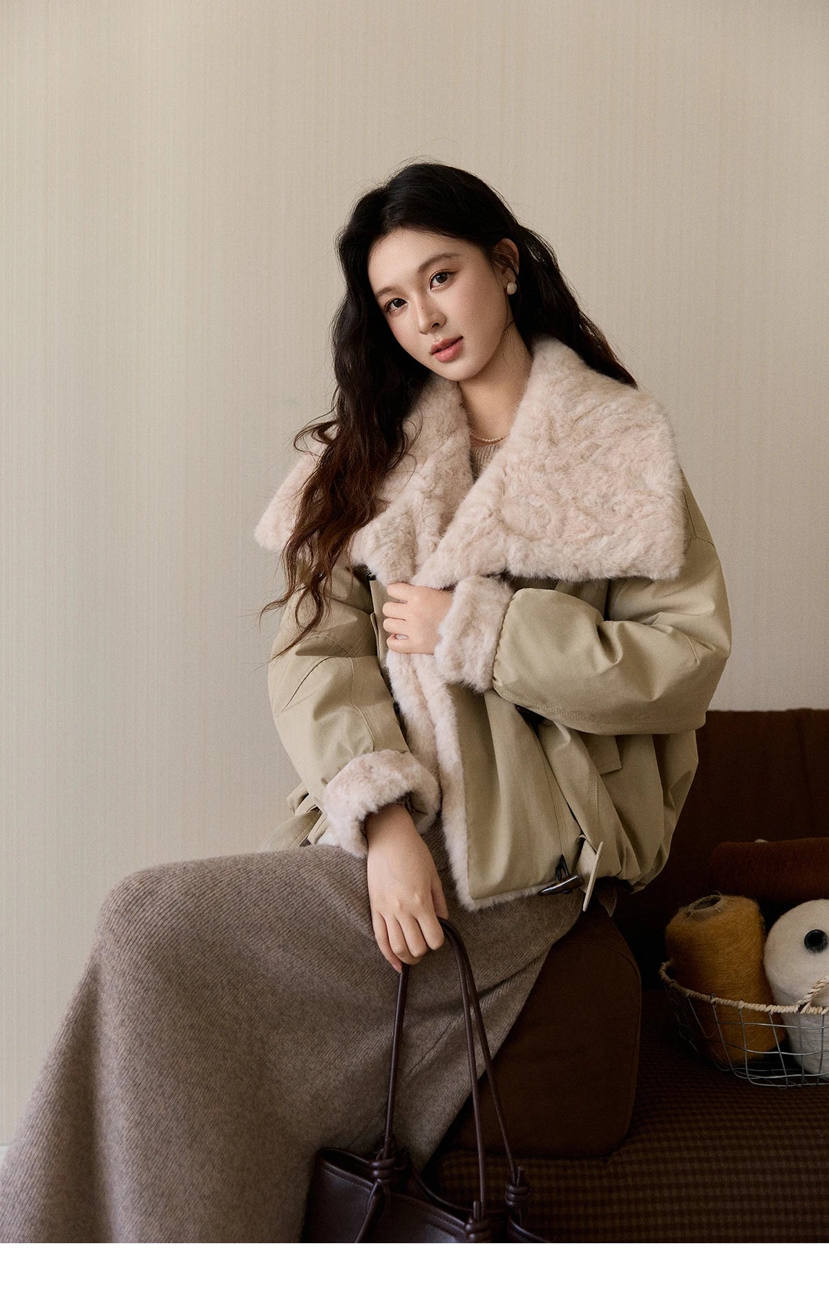 MISHOW Women's Parka Down Jacket Winter Large Lapel Fur Collar Horn Button Coat Thick Warm Loose Padded Outerwear MXE94W1046