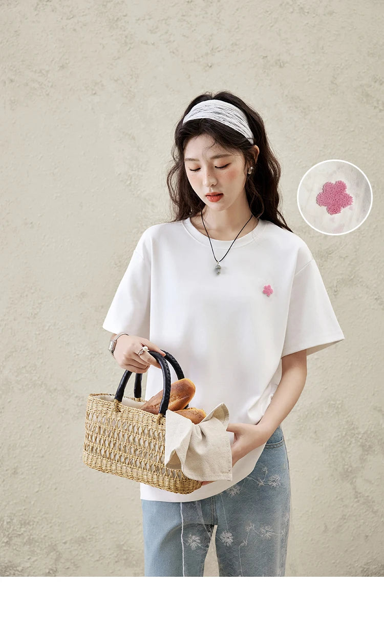 MISHOW Casual Graffiti T-shirt Women Summer 2025 Short Sleeve Round Neck Loose Shirts Female New Fashion Tops Lady MXE15T0475