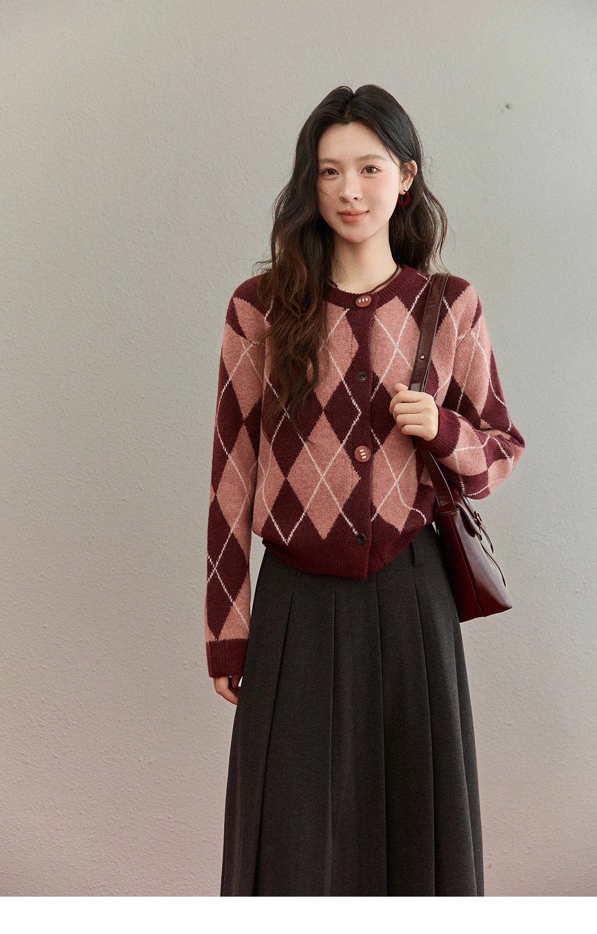 MISHOW Christmas Retro Diamond Grid Sweater Cardigan for Women 2025 Winter O-neck Contrasting Thick Knitted Sweaters MXE91Z2773