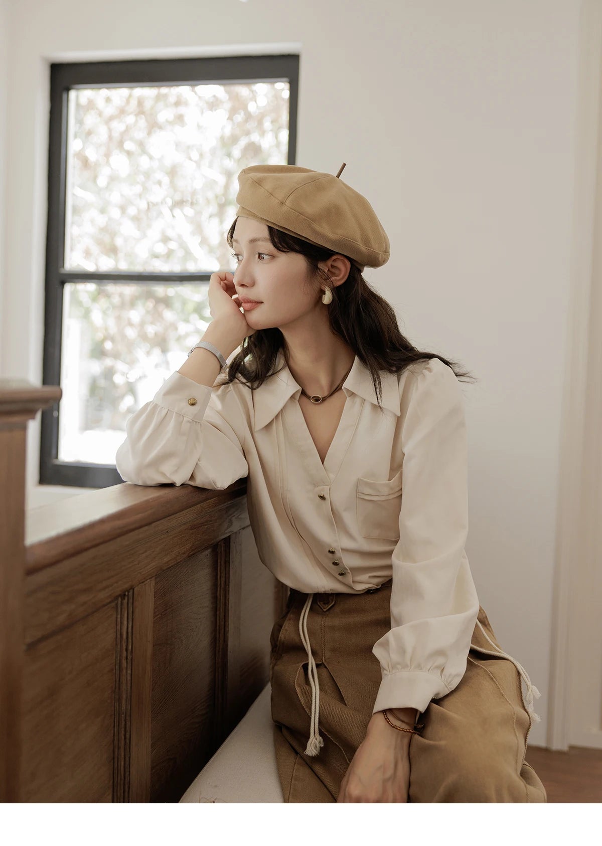 MISHOW Women's Long Sleeved Shirt 2024 Autumn French Minimalist Lapel V Neck Commuter Shirt Retro Button Office Lady MXD43C0306