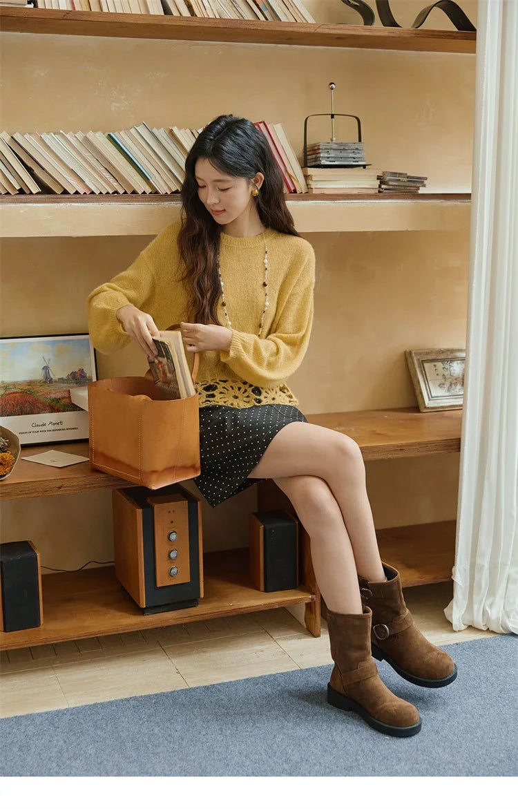 MISHOW Woman Sweaters 2025 Elegant French Hollow Out Floral Sweater Loose O-neck Long Sleeves Knit Top Autumn Clothes MXE44Z2491