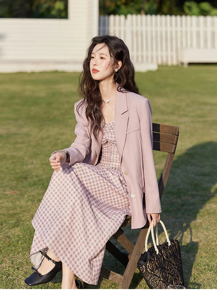 MISHOW Blazers for Women Spring 2025 Shoulder Pads Back Hem Slit Bow Coat Temperament Solid Single Breasted Blazer MXE13W0706