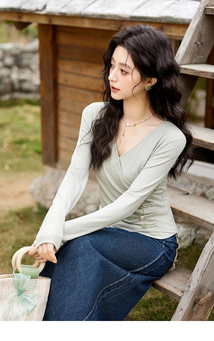 MISHOW Knitted Sweater Solid Color V-neck Long Sleeved Women Spring Summer New Fashion Elastic Slim Tshirt Tops Sweet MXE11Z1076