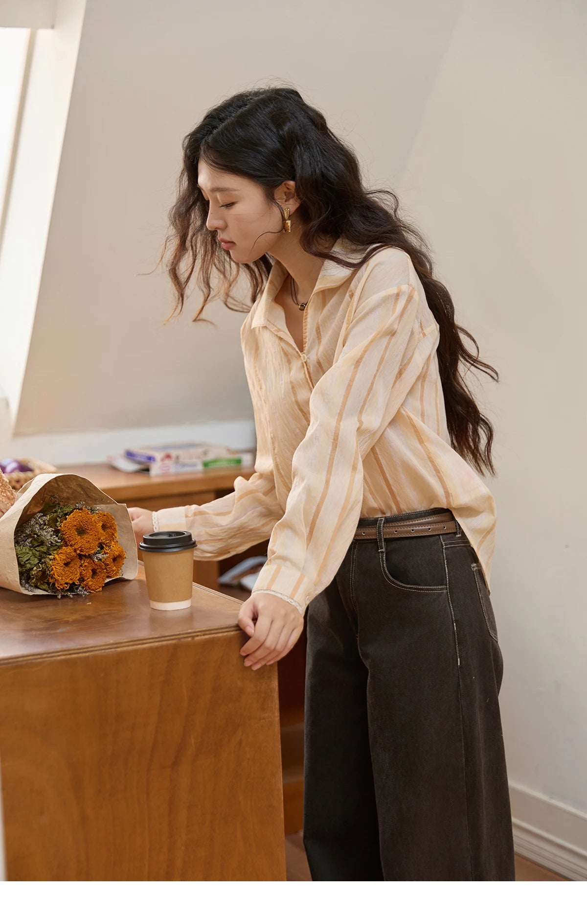 MISHOW Women's Korean Orange Stripe Linen Shirt 2025 Autumn Lapel Collar Lace Trim Cuffs Breathable Shirt Office Lady MXE43C2379