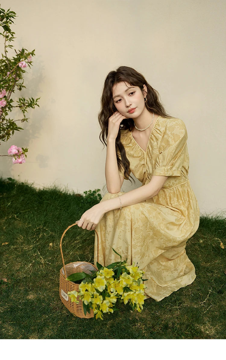 MISHOW Tea Break V-neck Dress for Women 2024 Summer French Temperament Chiffon Floral Puff Sleeve Waist Long Dresses MXD23L1878